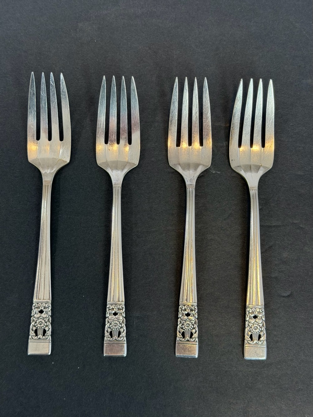 Community Plate Oneida Coronation Set Of 4 Salad Forks 6.5” Silver Plate 1936